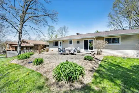 7438 Briar Hill Drive, Willoughby, OH 44094