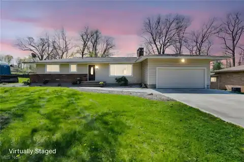 7438 Briar Hill Drive, Willoughby, OH 44094