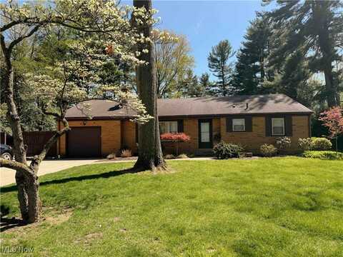 2959 Meadowwood Street NW, Massillon, OH 44646