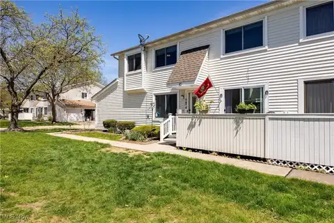 5479 Millwood Lane, Willoughby, OH 44094
