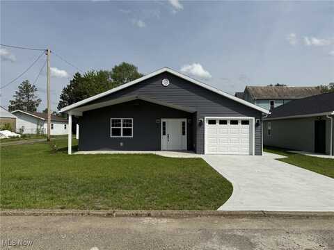 315 S Wallace Street, Uhrichsville, OH 44683
