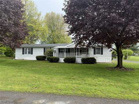 5325 Angela Drive NW, Beach City, OH 44608