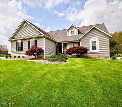 4388 Snowy Owl Circle NW, Massillon, OH 44646
