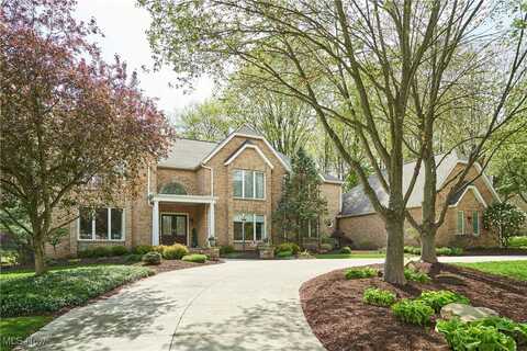 3621 N Shore Drive, Akron, OH 44333