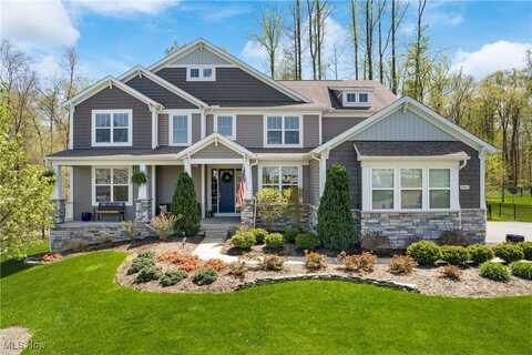 7965 McFarland Ridge, Chagrin Falls, OH 44023