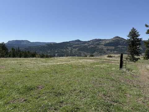 26 GRANDVIEW RD, CURLEW, WA 99118