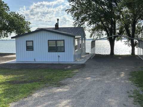 19492 West Shore Ave, Huron, SD 57350