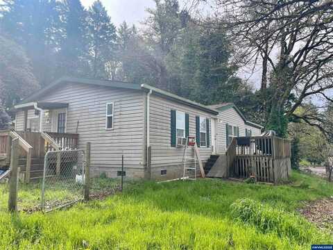 30758 Washington St, Lebanon, OR 97355