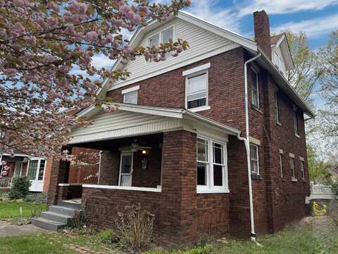 325 9TH AVE, HUNTINGTON, WV 25701