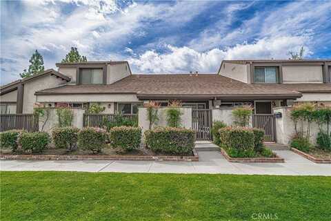 25713 Vista Fairways Drive, Valencia, CA 91355