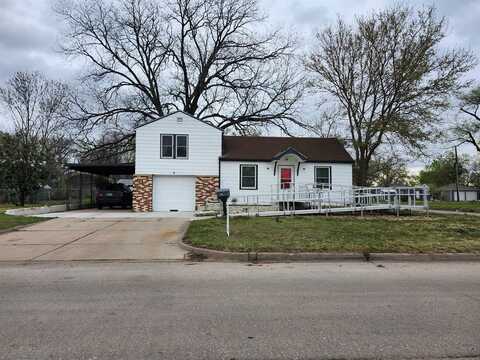 1701 S Millwood St, Wichita, KS 67213