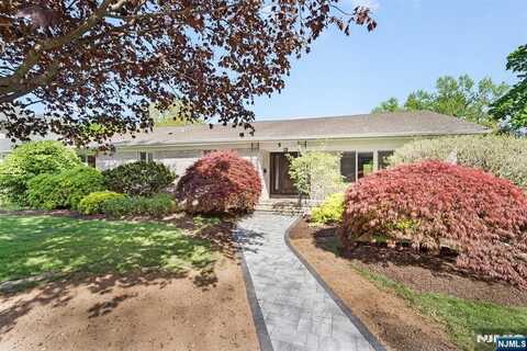 5 Stone Drive, West Orange, NJ 07052