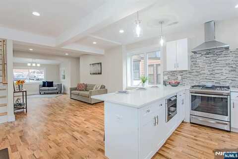 2389 3rd Street, Fort Lee, NJ 07024