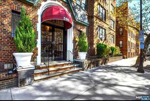 340 Fairmount Avenue C3, Jersey City, NJ 07306