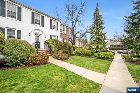 101 Gates Avenue G1, Montclair, NJ 07042