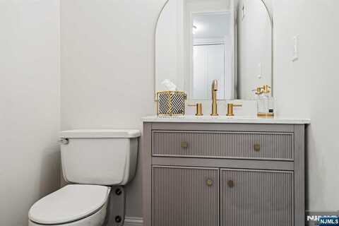 7002 Boulevard East 8C, Guttenberg, NJ 07093