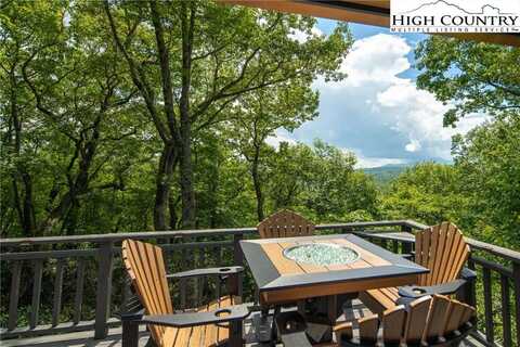 448 Ski Crest Park, Blowing Rock, NC 28605