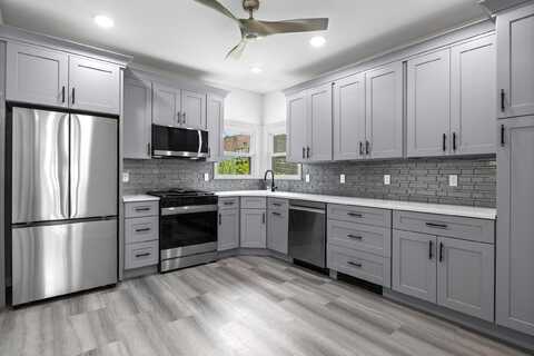 146 WEST 30TH ST, Bayonne, NJ 07002