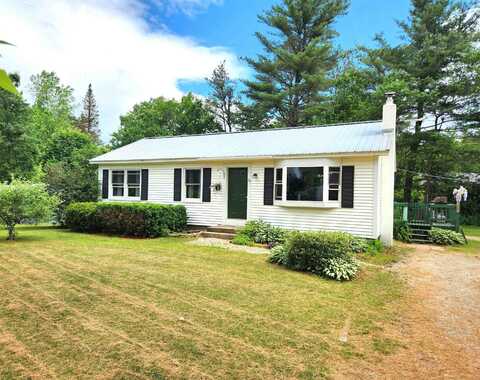22 Willow Road, Conway, NH 03860