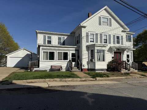 39 Chestnut Street, Rochester, NH 03867