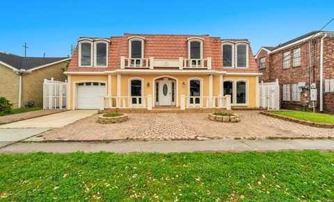 2835 A P TUREAUD Avenue, New Orleans, LA 70119