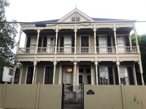 3914 CARONDELET Street, New Orleans, LA 70115