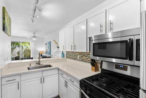 75-6008 ALII DR, Kailua Kona, HI 96740