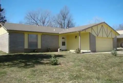 1112 N Hickory Court, Broken Arrow, OK 74012