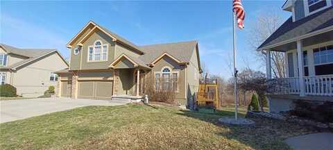 8755 N Chatham Avenue, Kansas City, MO 64154