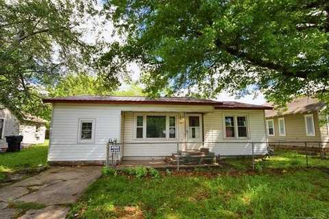 2212 Monta Avenue, Muskogee, OK 74403