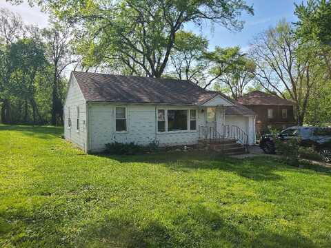 8340 Kickapoo Street, De Soto, KS 66018