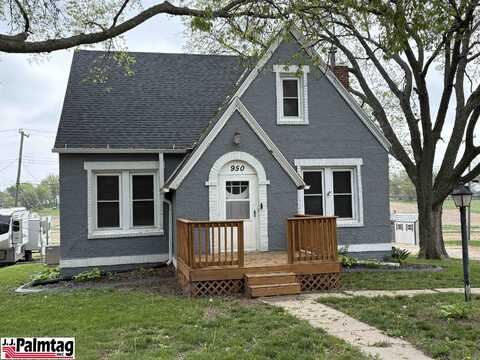 950 Nemaha Street, Humboldt, NE 68376