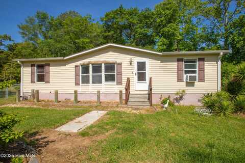 165 High School Road, Vanceboro, NC 28586