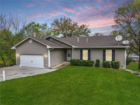 103 Firefly Court, Altamont, MO 64620