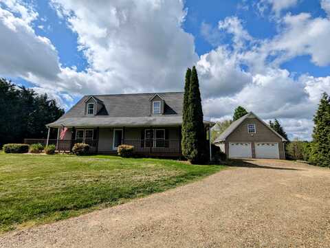 180 Daniels Run Road, Copper Hill, VA 24079