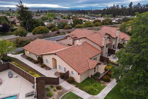 4322 Foxenwood Circle, Santa Maria, CA 93455