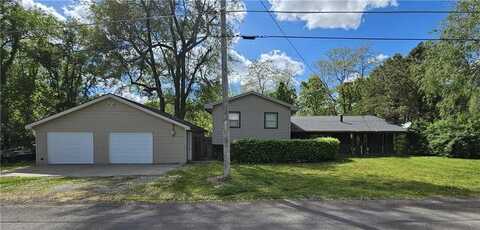 6004 Amazonia Road, Saint Joseph, MO 64505