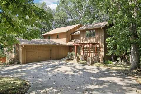 12 Woodland Trail, Warrensburg, MO 64093