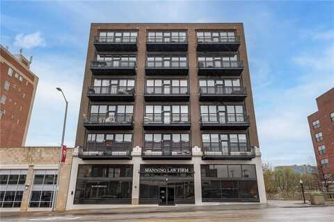 2015 Grand Boulevard, Kansas City, MO 64108