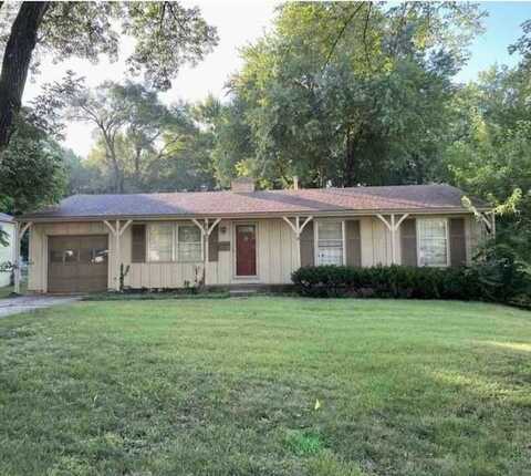 8885 Westbrooke Drive, Overland Park, KS 66212