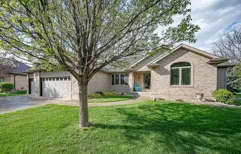 137 Levee Trail, Dakota Dunes, SD 57049