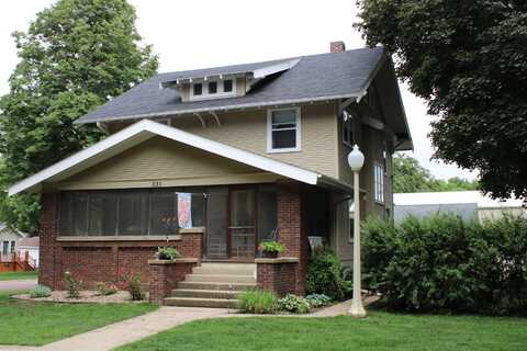 221 2nd Street NW, Orange City, IA 51041