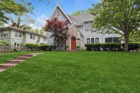 10 E 69th Street, Kansas City, MO 64113