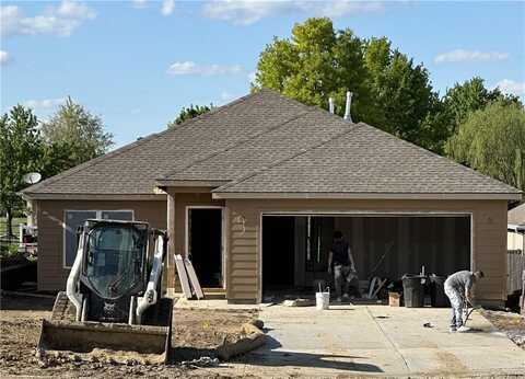 2125 Brook Ridge Circle, Tonganoxie, KS 66086