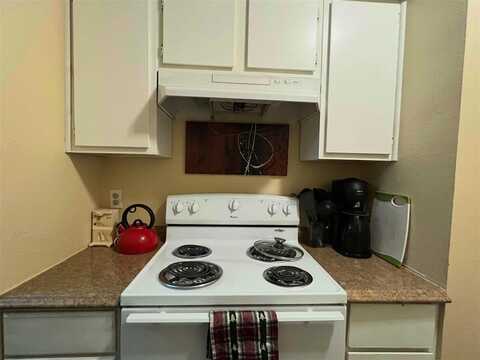 6010 NW Expressway, Oklahoma City, OK 73132