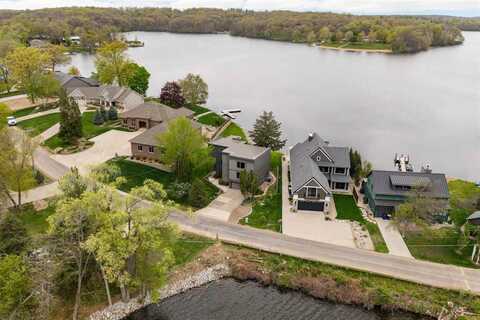 3796 Cottage Reserve Rd NE, Solon, IA 52333