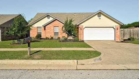 1613 Magnolia Lane, Edmond, OK 73013