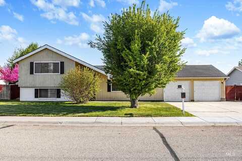 7077 W Desert Ave, Boise, ID 83709