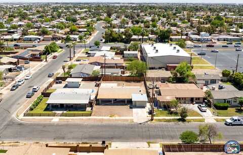 1105 Cottonwood Dr, El Centro, CA 92243