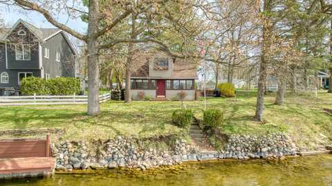 8577 Glenwood Court, Jackson, MI 49201